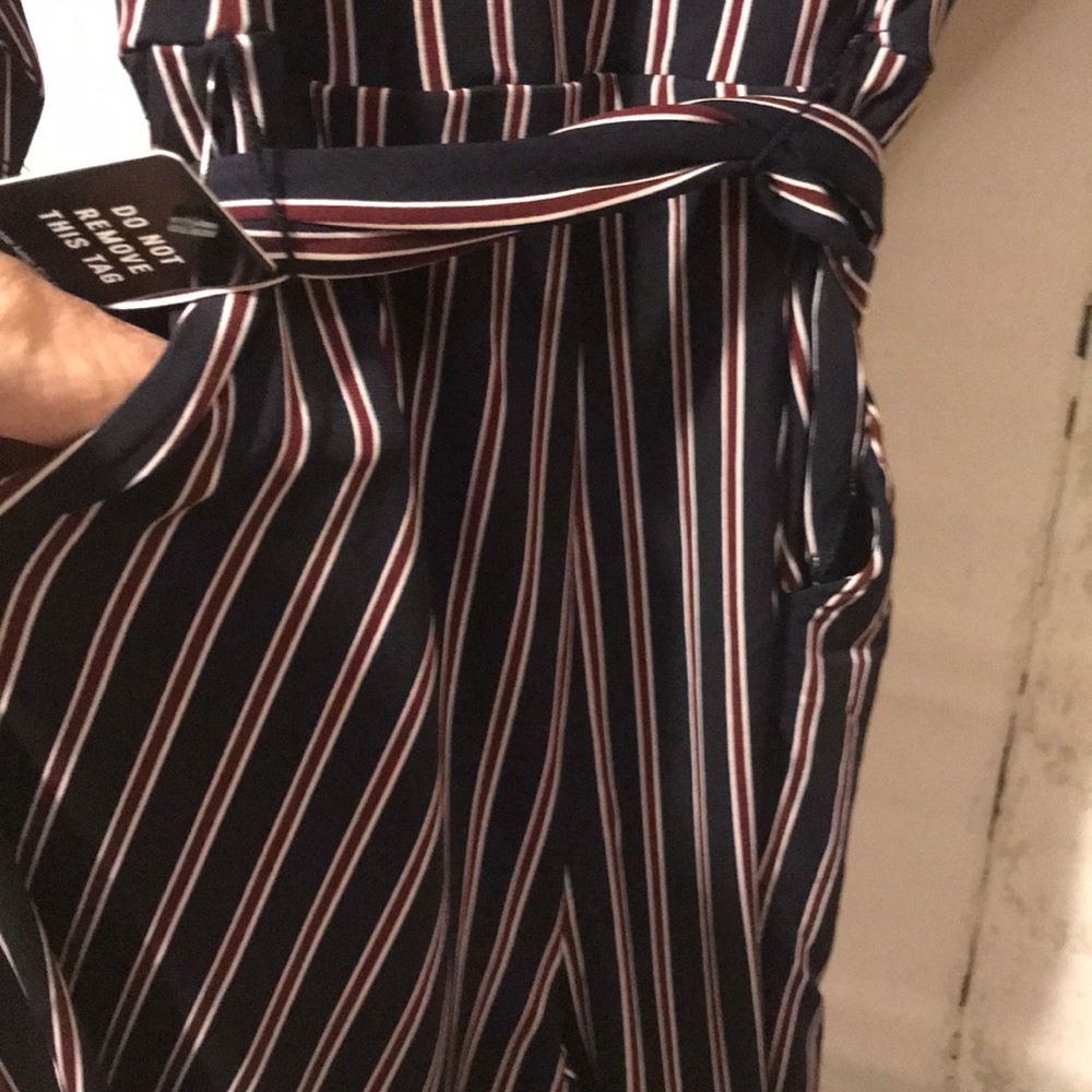 Jumpsuit - Picture 5 of 6